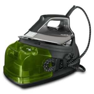 Características El centro de planchado Rowenta Eco Steam Pro DG9661 es un dispositivo diseñado para ofrecer un planchado eficiente y respetuoso con el medio ambiente. Este modelo cuenta con un sistema de calentamiento rápido que permite estar listo para usar en solo 2 minutos y un modo Eco que ahorra hasta un 50 % de energía. Con una presión de 7,8 bares, proporciona una salida de vapor continua de hasta 150 g/min y un potente golpe de vapor de 600 g/min, ideal para eliminar las arrugas más difíciles. Además, su suela Microsteam 400 HD 3D Láser garantiza un deslizamiento óptimo sobre las prendas. El centro de planchado incluye un depósito extraíble con una capacidad de 1.3 litros y cuenta con características de seguridad como apagado automático y bloqueo de seguridad. Su diseño ecorresponsable se refleja en la fabricación con hasta un 42 % de materiales reciclados y su capacidad de ser hasta un 85 % reciclable, lo que lo convierte en una opción sostenible para el hogar. Instrucciones MODELO: DG9661 REFERENCIA: 001007747159056 EAN: 3121040089514 Autonomía de la caldera Limitada Capacidad depósito 1,3 litros Presión de vapor 8 bar Golpe de vapor 600 g/min Vapor contínuo 150 g/min Tecnología Modo Eco Calentamiento rápido en 2 minutos Apagado automático Bloqueo de seguridad Material de la suela Microsteam 400 HD 3D Láser Tipo de depósito Extraíble Tipo Centro de planchado Dotación de la plancha Recolector de cal Punta de precisión Dimensiones 24,9 x 44,7 x 33,8 cm Peso 5,4 kg Alimentación Red Longitud del cable 1,9 m Potencia 2800 W